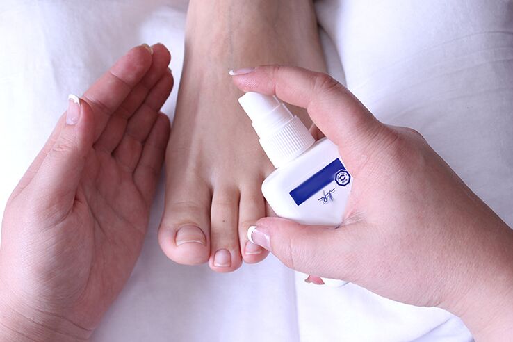 Antiséptico para os pés para previr infeccións por fungos